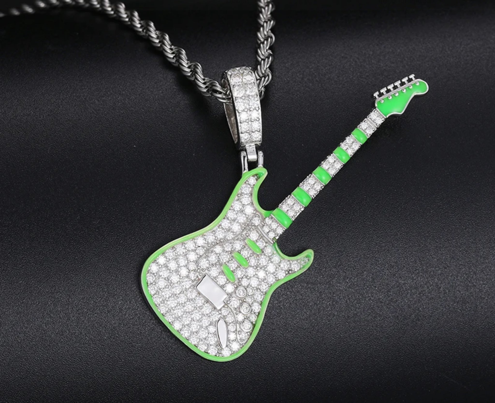 “GUITAR, GLOW IN THE DARK” MOISSANITE PENDANT