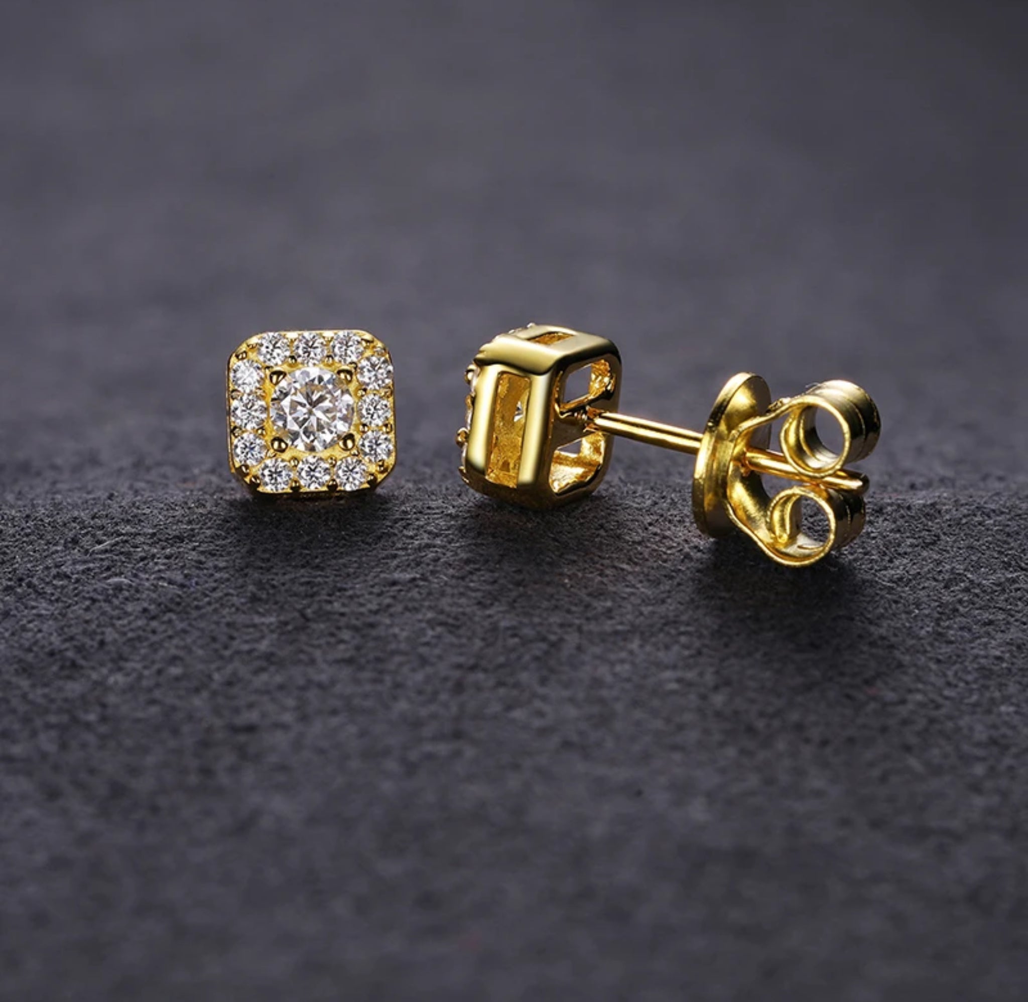 “STUD” UNISEX MOISSANITE EARRINGS