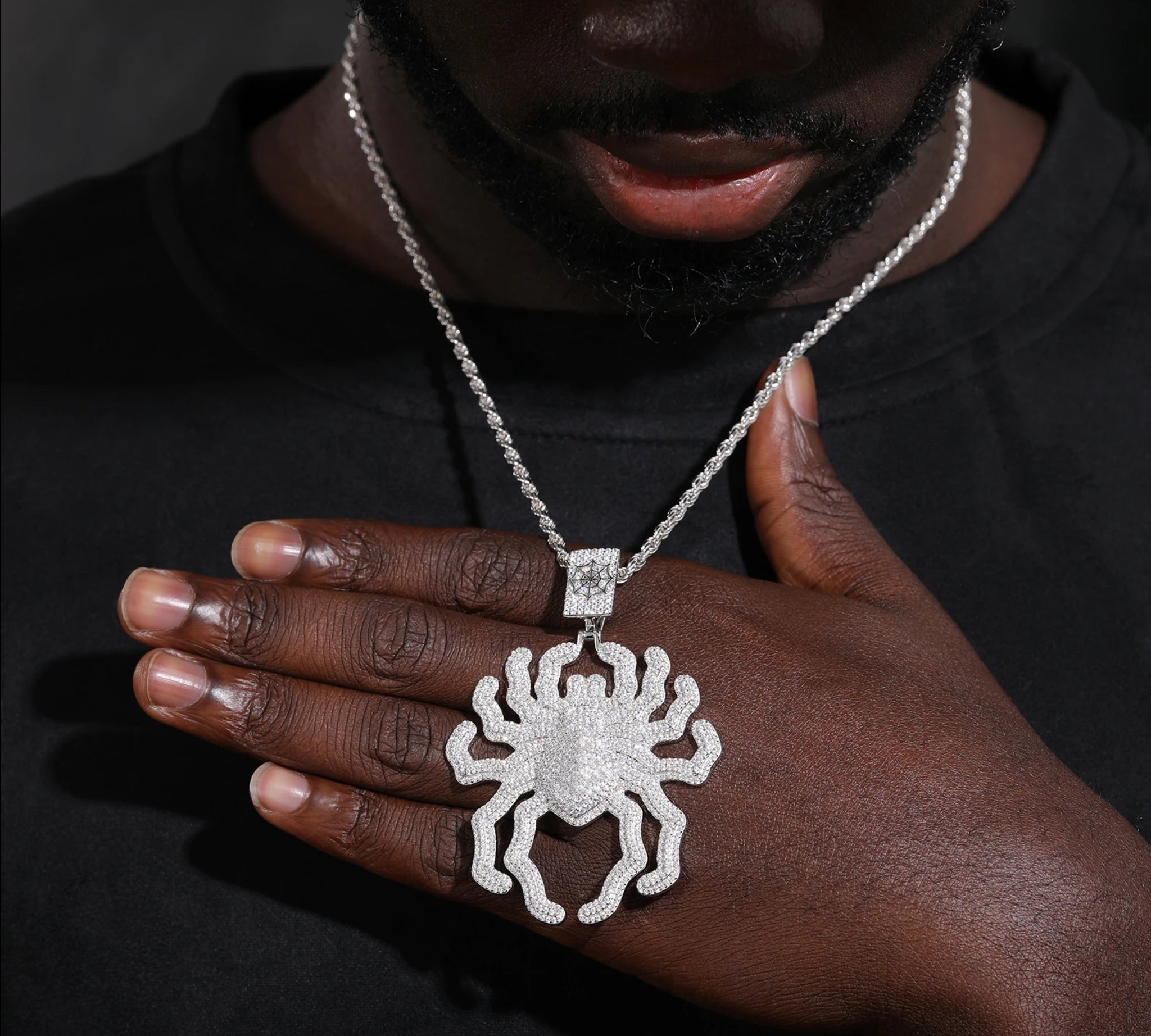 “SPIDER” MOISSANITE PENDANT