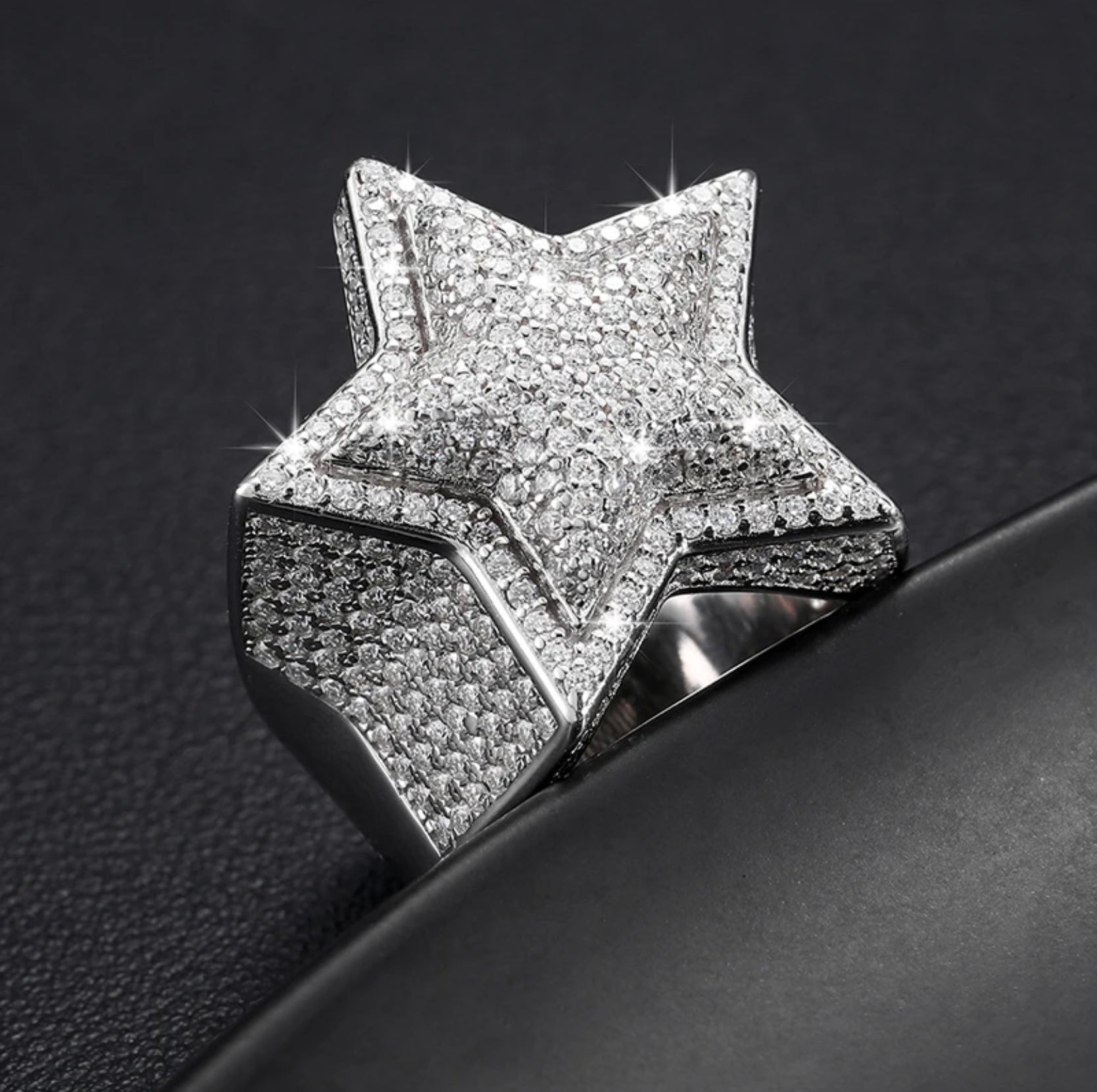 “Star” Mens Moissanite Ring