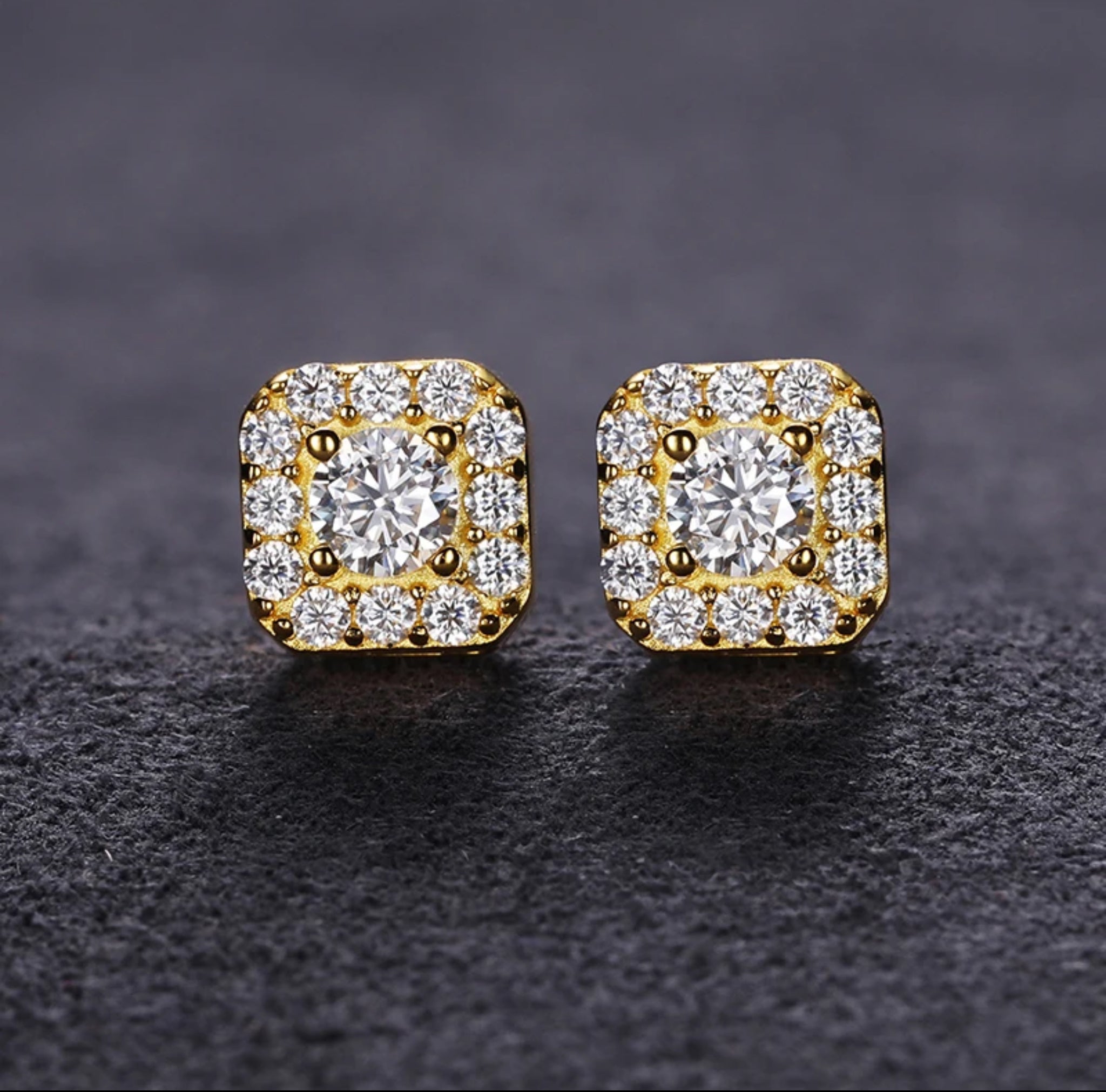 “STUD” UNISEX MOISSANITE EARRINGS