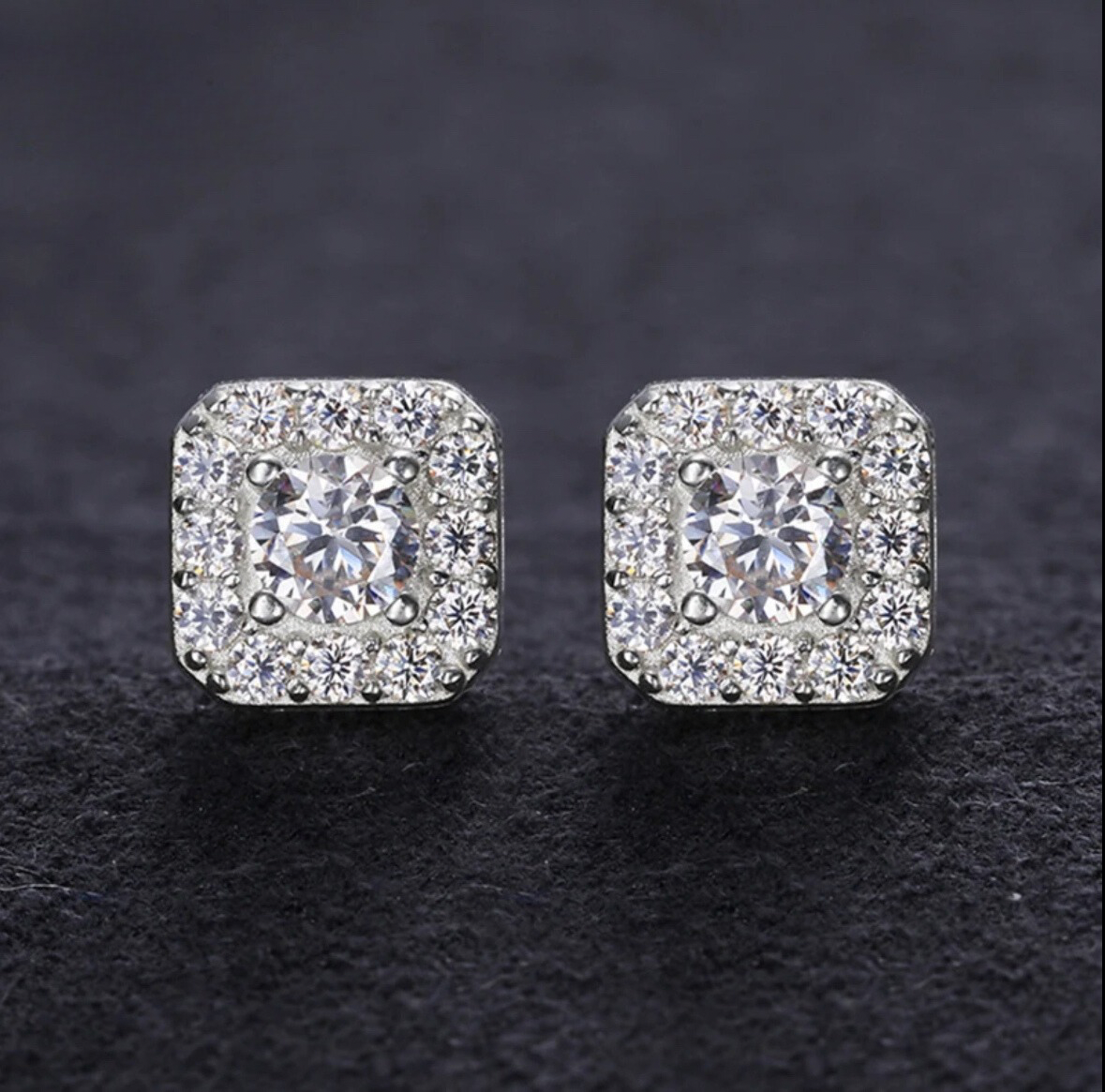 “STUD” UNISEX MOISSANITE EARRINGS